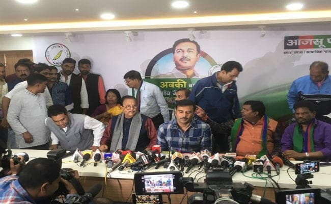 झारखंड विस चुनाव: प्रेस कॉन्फ्रेंस में बोले सुदेश महतो, भाजपा के साथ बातचीत जारी, अभी कुछ नहीं कहूंगा