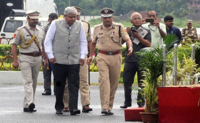 राज्यपाल ‘जेड’ श्रेणी की सुरक्षा के साथ कार्यक्रम में शामिल हुए