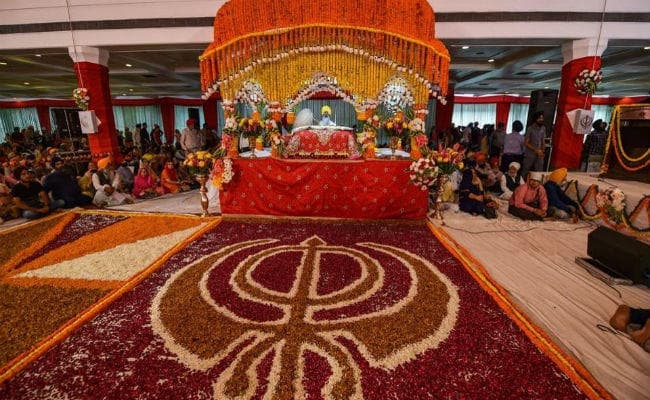 मनाया गया गुरु नानक देव जी का 550वां प्रकाश पर्व