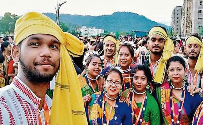 गुवाहाटी में ”कर्मोत्सव”, दिख रही झारखंड की संस्कृति