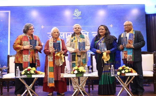 ‘मैकलुस्कीगंज’ के बाद विकास झा ने लिखी उषा उथुप की जीवनी ‘उल्लास की नाव’