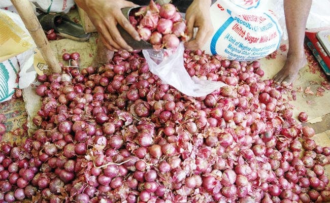 त्योहारी महीने में भी आम आदमी को नहीं मिली महंगाई से निजात, खुदरा मुद्रास्फीति ने मारी उछाल
