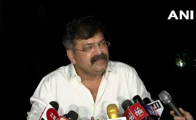 महाराष्ट्र में सरकार : शिवसेना के साथ तालमेल पर कांग्रेस-राकांपा की बैठक जारी, रद्द होने की खबर गलत