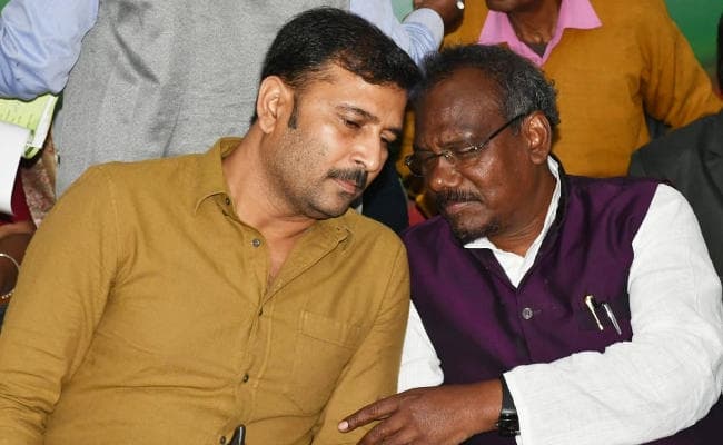 सुदेश ने तोड़ा भाजपा से गठबंधन, बोले : 26 सीट पर है हमारी तैयारी, कांग्रेस नेता प्रदीप बलमुचु आजसू में शामिल