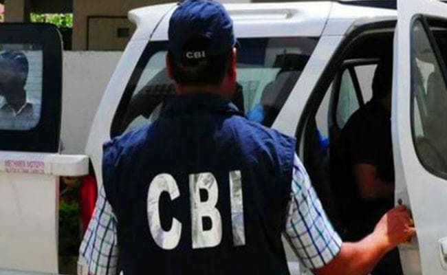 फर्जी सीबीआइ अधिकािरयों ने बांग्लादेशी व्यापारी को लूटा था