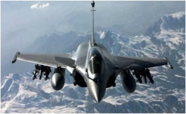 राफेल मामले में सुप्रीम कोर्ट का फैसला आने पर भाजपा ने राहुल पर साधा निशाना, कहा - देश की जनता से भी मांगनी चाहिए माफी