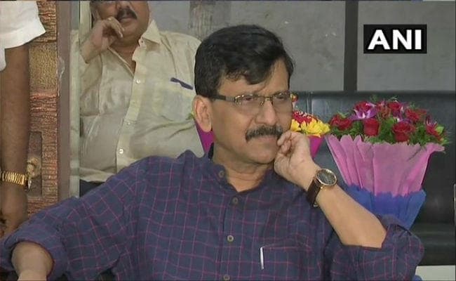 महाराष्ट्र : क्या कांग्रेस-NCP-शिवसेना गठबंधन बनाएगी सरकार ? राउत ने की कांग्रेस की तारीफ, बोले मलिक-CM शिवसेना का