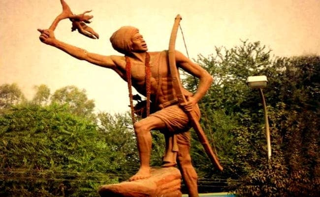 Jharkhand Foundation Day: धरती आबा भगवान बिरसा मुंडा कर अमर गाथा