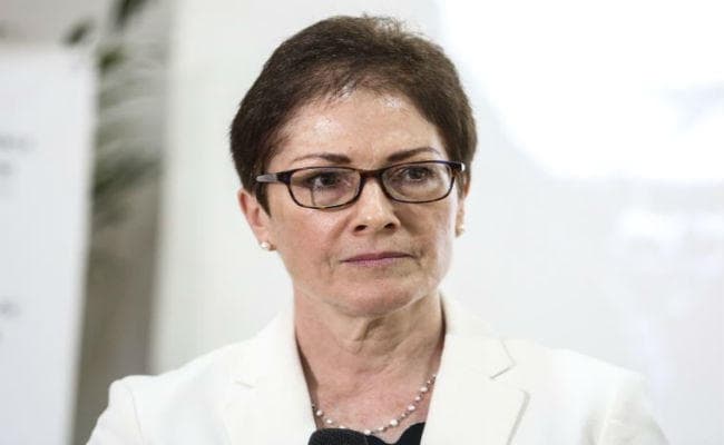 यूक्रेन से हटायी गयी अमेरिकी राजदूत मैरी योवानोविच ने राष्ट्रपति ट्रंप के खिलाफ महाभियोग सुनवाई में दी गवाही