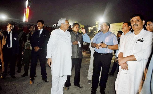 पटना : एनएच-106 और 107 का काम 2020 तक पूरा करें : नीतीश कुमार