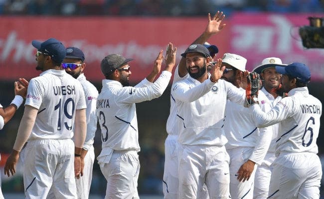 गुलाबी गेंद से अभ्यास के लिए इंदौर में ही रुकेगी भारतीय टीम