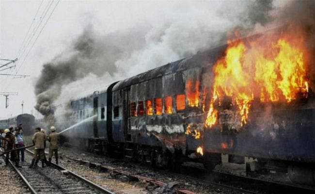 Fire in Indore-Kamakhya Express, no casualties
