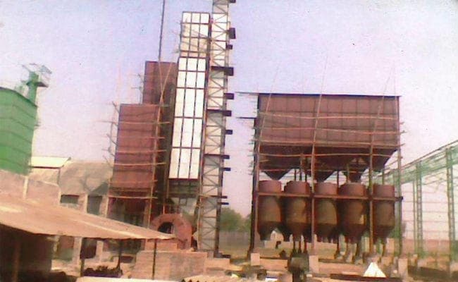 सरकारी दर पर धान नहीं खरीदने पर किसानों ने राइस मिल बंद किया