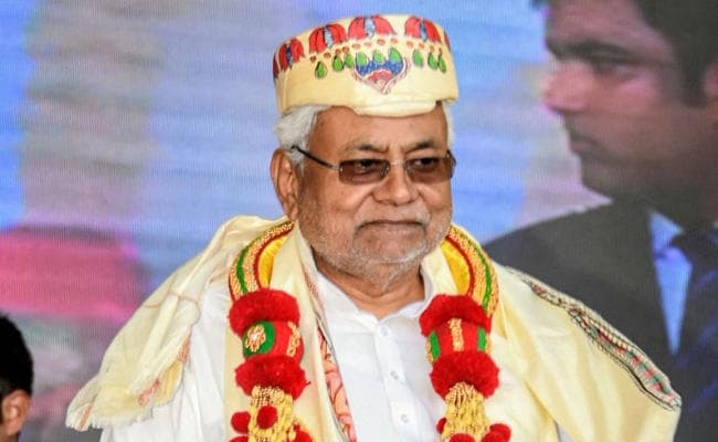 नीतीश कुमार ने कोसी नहर परियोजना की सात योजनाओं की आधारिशलाएं रखीं