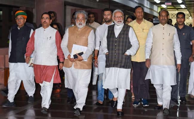 कल से शुरू होगा संसद का शीतकालीन सत्र, नागरिकता विधेयक को पारित कराने की तैयारी में सरकार