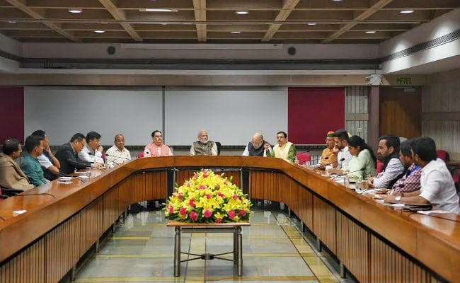 शिवसेना प्रभाव : NDA के सहयोगियों ने बेहतर समन्वय पर जोर दिया, संयोजक की मांग की