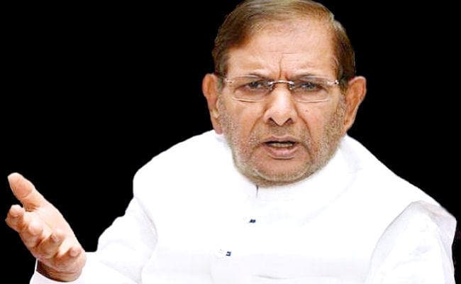 शरद यादव ने किया जेएनयू के छात्रों का समर्थन, शुल्क वृद्धि के विरोध में आंदोलन कर रहे हैं छात्र