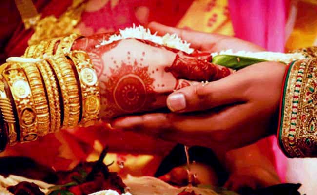 Astrology: वैवाहिक जीवन में क्लेश और तनाव का करण होते है ये ग्रह-योग, जानिए ज्योतिषीय उपाय