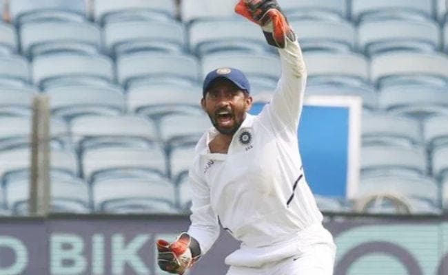 शमी किसी भी गेंद से, किसी भी सतह पर खतरनाक : साहा