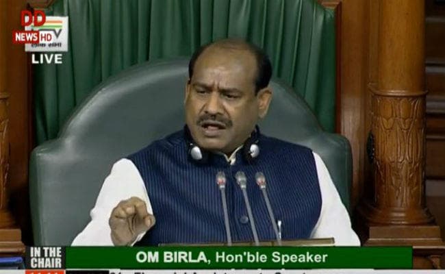 शीतकालीन सत्र : इलेक्टोरल बॉन्ड के मुद्दे पर लोकसभा में जोरदार हंगामा, कांग्रेस सांसदों ने किया वॉक आउट