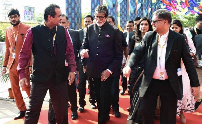 उम्मीद है हम ऐसी फिल्में बनाते रहेंगे जो लोगों को साथ लायेगी : अमिताभ बच्चन