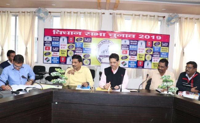 सिमडेगा विधानसभा से 11 व कोलेबिरा विधानसभा से 9 प्रत्याशी चुनाव मैदान में