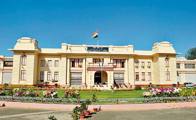 बिहार में हंगामेदार होगा विधानमंडल का शीतकालीन सत्र, नीतीश सरकार को इन मुद्दों पर घेरेगा विपक्ष