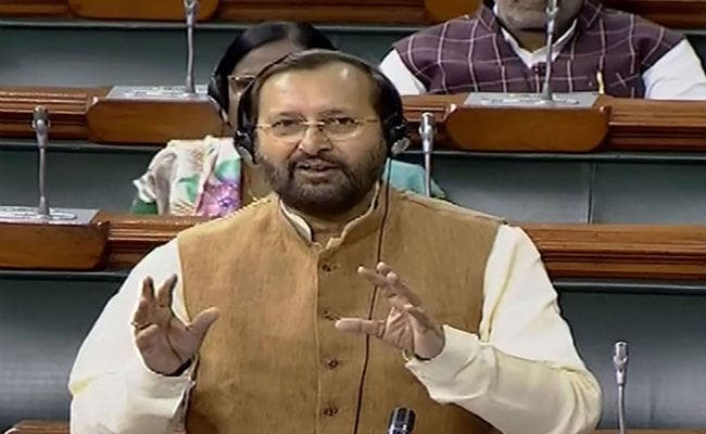 जावड़ेकर ने कहा- बीजिंग से कम समय में दिल्ली के प्रदूषण से निपट लेंगे