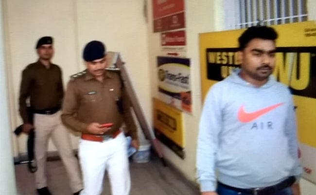 BREAKING : वैशाली में मुथूट फाइनेंस से अपराधियों ने लूट लिये 21 करोड़ रुपये मूल्य के 55 किलो सोना