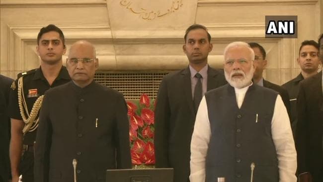 देश की संवैधानिक व्यवस्था में राज्यपालों की भूमिका महत्वपूर्ण : राष्ट्रपति