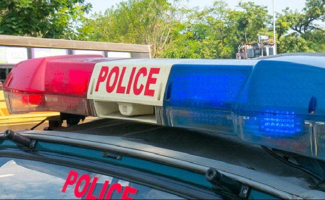 झारखंड पुलिस ने नेता के घर पर की छापेमारी