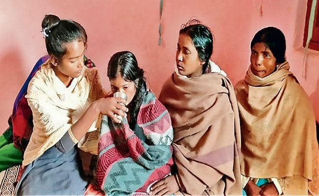 #Jharkhand : शहीद की बेटी का सवाल- नक्सली बतायें, मेरे पिता का क्या था कसूर