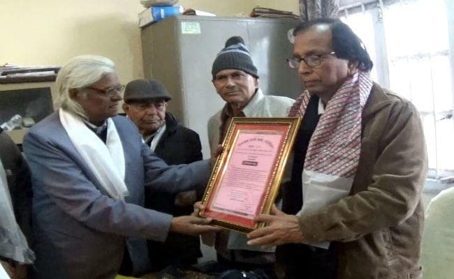 रामविलास शर्मा सम्मान से नवाजे गये हिंदी के साहित्यकार डॉ रवि भूषण