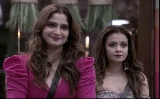 Bigg Boss 13: इस वजह से बेघर नहीं हुईं देवोलीना भट्टाचार्जी और आरती सिंह