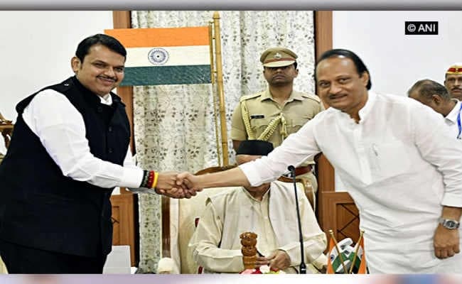 एनसीपी नेता अजित पवार को जेल भेजने की बात कहते देवेंद्र फडणवीस का वीडियो वायरल