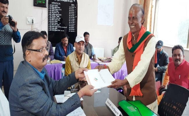 झारखंड चुनाव : कांके से भाजपा के समरी लाल ने किया नामांकन