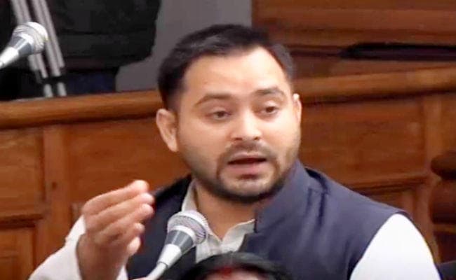 शीतकालीन सत्र का दूसरा दिन : कांग्रेस नेताओं पर लाठीचार्ज का मामला सदन में उठा, तेजस्वी बोले...