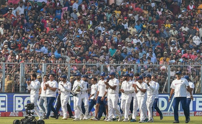 भारत-बांग्‍लादेश डे-नाइट टेस्‍ट : चौथे और पांचवें दिन के टिकटों का पैसा दर्शकों को मिलेगा वापस