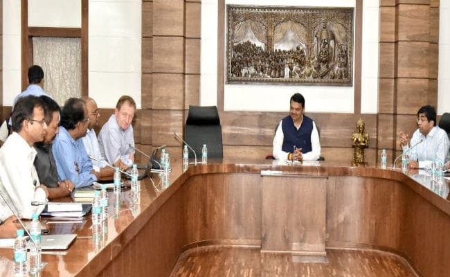 Maharastra CM के बगल वाली कुर्सी रह गयी खाली, क्या अजित पवार फिर बदलेंगे पाला?