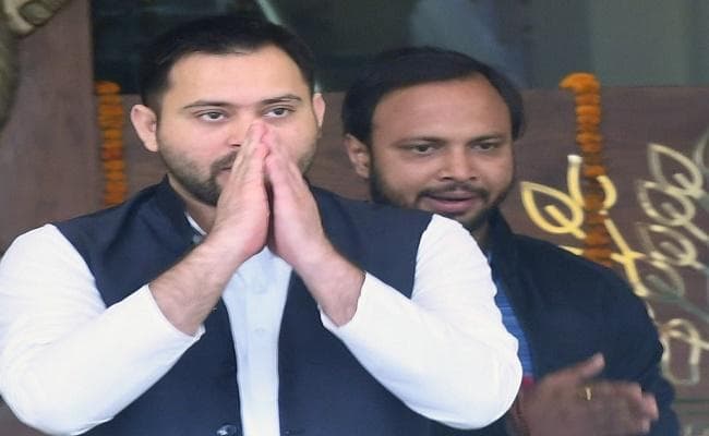 तेजस्वी ने सुशील मोदी पर निशाना साधा, महाराष्ट्र के राजनीतिक घटनाक्रम का जिक्र करते हुए कहा...