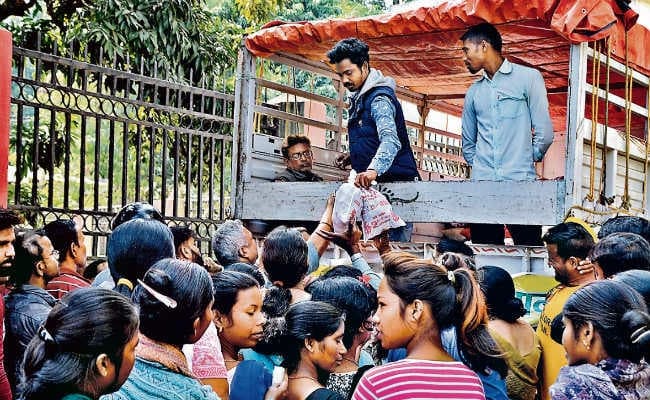रांची : प्याज बेचने निकले बिस्कोमान के वाहन पर डोरंडा इलाके में पथराव, आज इन इलाकों में बंटेगा सस्ता प्याज