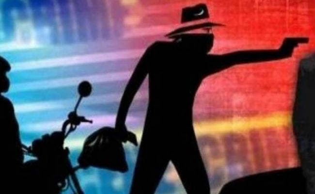 कोलकाता से पकड़ा गया बिरनी पेट्रोल पंप लूट का मास्टरमाइंड