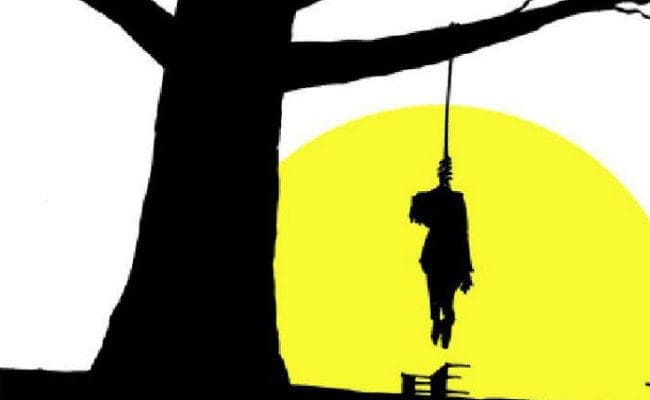 पेड़ से लटकता मिला महिला का शव