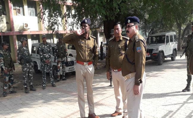 कोडरमा के राजद प्रत्याशी अमिताभ कुमार का नामांकन स्वीकृत, खेमे में खुशी