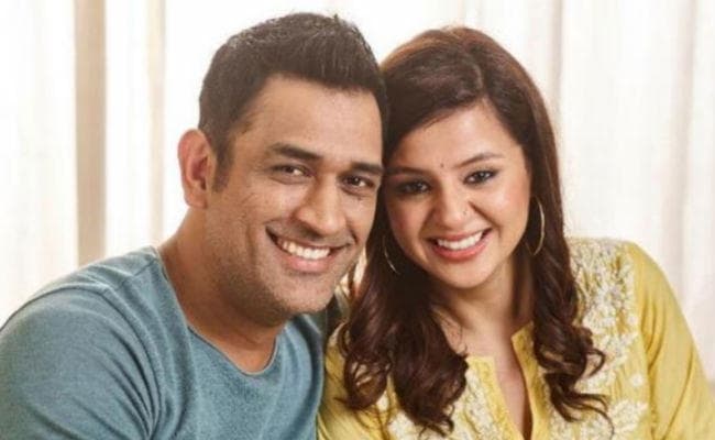 शादी के बारे में बोले धौनी- घर की कमान साक्षी के हाथ में है...