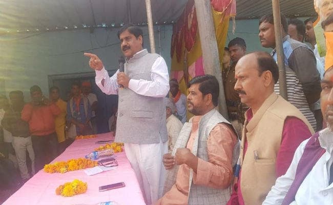 चुनाव से पहले क्या कहते हैं गढ़वा के भाजपा-झामुमो प्रत्याशी, पढ़ें विशेष बातचीत