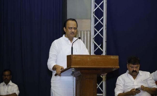 अजित पवार फिर बन सकते हैं उप मुख्यमंत्री! राकांपा विधायकों की बैठक में हुए शामिल