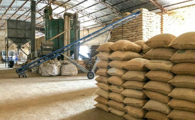 अनाज पैकेजिंग में 100% जूट बोरियों का उपयोग