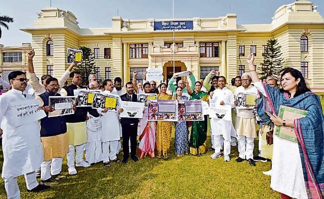 शीत सत्र : विप में 369 प्रश्नों में से 110 के दिये गये जवाब