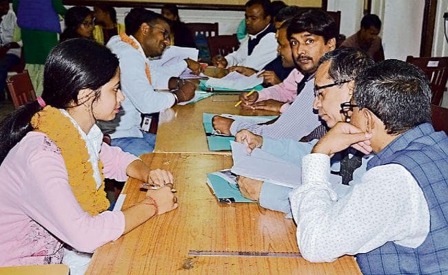 पीयू छात्र संघ चुनाव : 	अध्यक्ष पद पर 13 समेत 123 प्रत्याशियों ने भरा पर्चा, नोमिनेशन समाप्त, आज होगी स्क्रूटनी